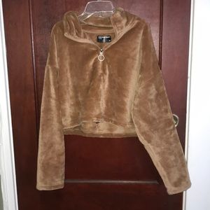 Fluffy Cropped Zip Up Pullover shirt